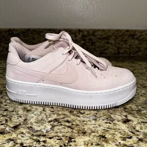 Nike Women’s Air Force Size 8.5